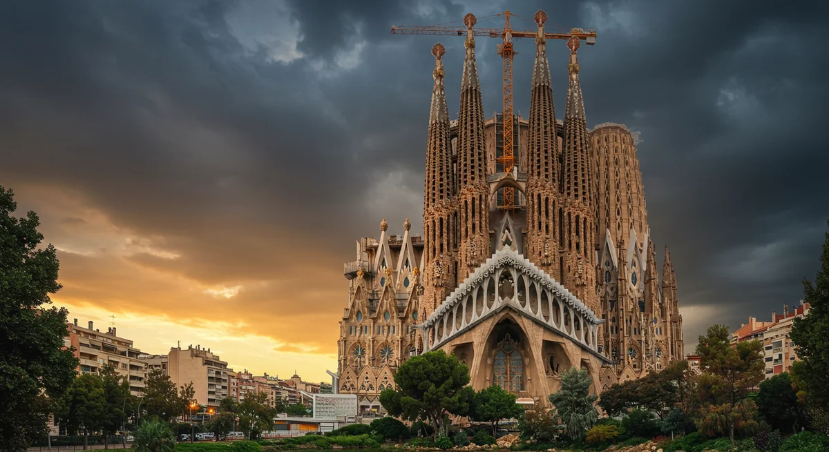 Sır Perdesi Aralandı: Gaudí'nin Sagrada Familia'dan Çok Daha Fazlası Olan 7 Gizemli Eseri!