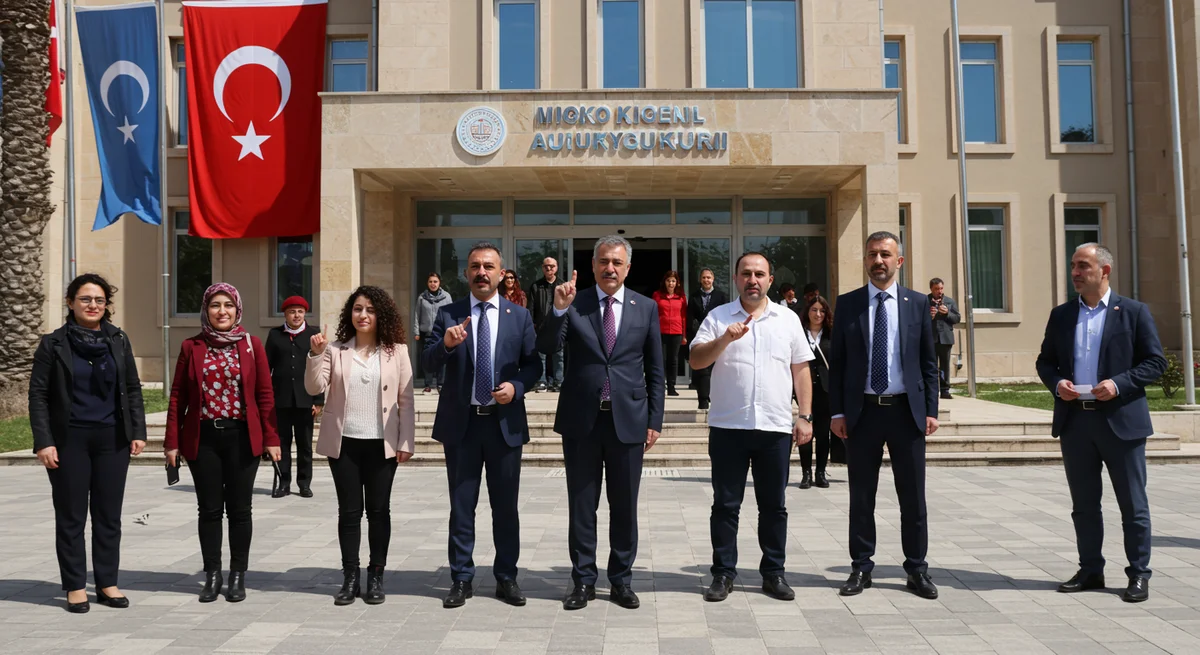 İşitme Engellilere Hayat Veren AİLEM: 286 BİN Çağrıya Türk İşaret Dili Desteği!