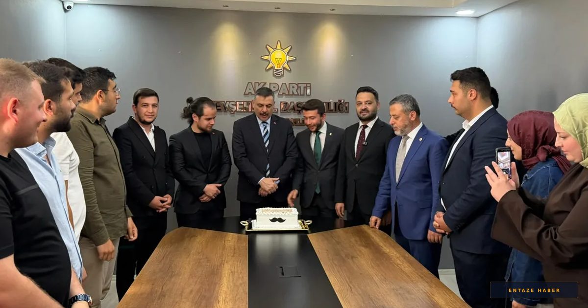 Bakan Çiftçi'ye Nevşehir'de Duygusal Sürpriz: Gençlerden Babalar Günü Jest