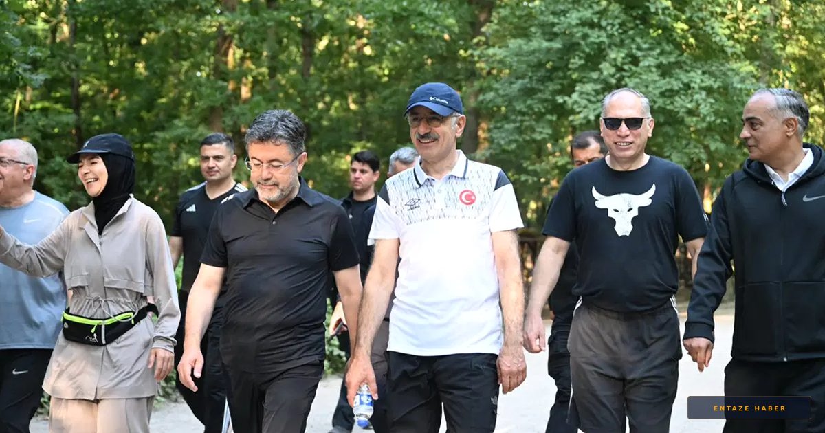 Bakanlar Sakarya Kampında Doğaya Çıktı: Siyasetin Gündeminde Hareketli Saatler