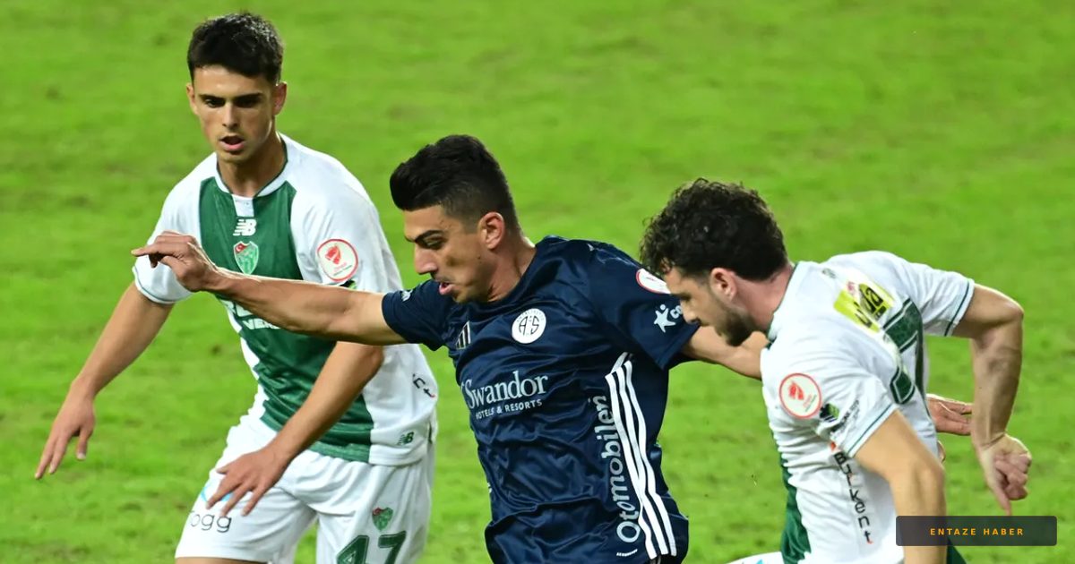 Antalyaspor’da İstikrar Hamlesi: İki Yıldızla İmzalar Atıldı