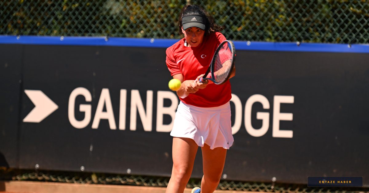 Ayla Aksu'dan Portekiz'de Tarihi Başarı: WTA 125'te Finalin Adı Türk Raket!