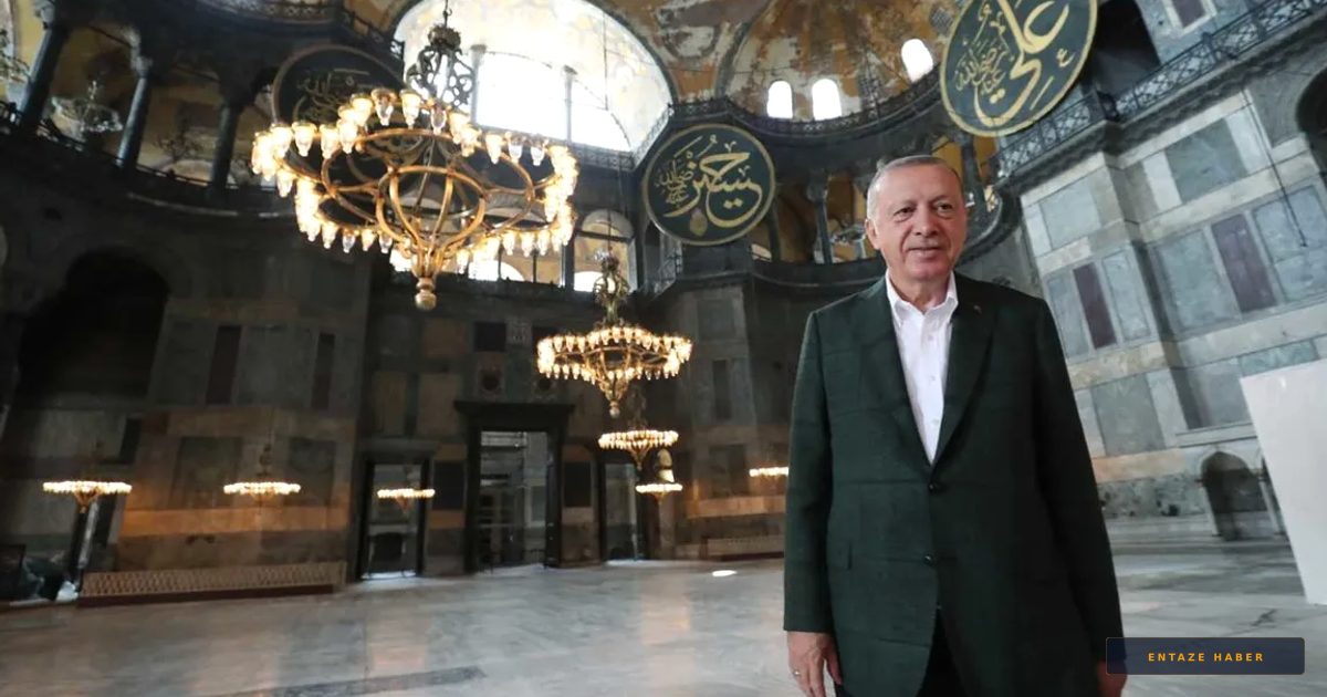 Cumhurbaşkanı Erdoğan'dan Ayasofya'nın 6. Yıl Dönümüne Özel Mesaj: 'Dirilişimiz Mübarek Olsun'