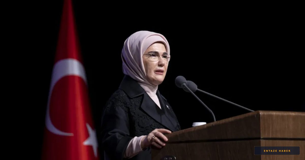 Emine Erdoğan'dan 15 Temmuz Mesajı: Sarsılmaz Bir Cesaretin Destanı