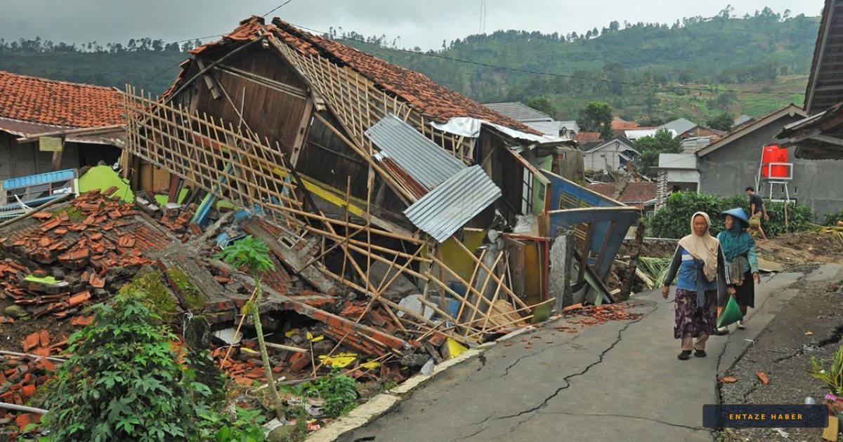 Endonezya'da Büyük Deprem Felaketi: 1 Ölü, 76 Yaralı!