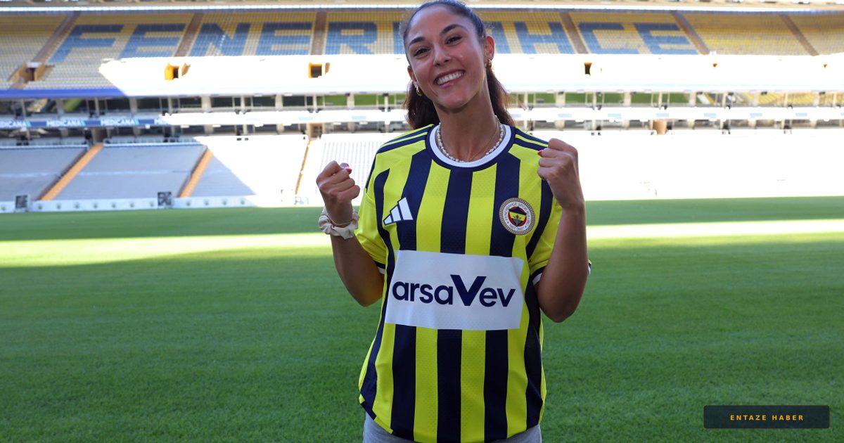 Fenerbahçe arsaVev'den Dev Transfer: Fatma Şakar Sarı-Lacivertli Formayı Giydi