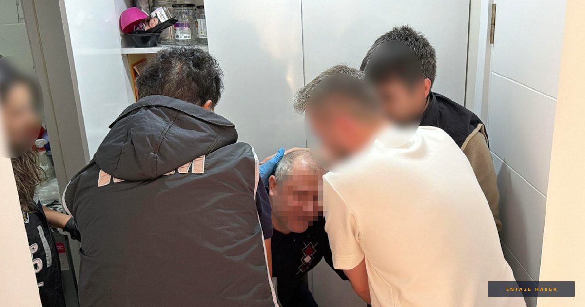 FETÖ'nün 'Köyler Abisi' 6 Yıllık Firar Sonunda Çamaşır Makinesinin Arkasında Yakalandı
