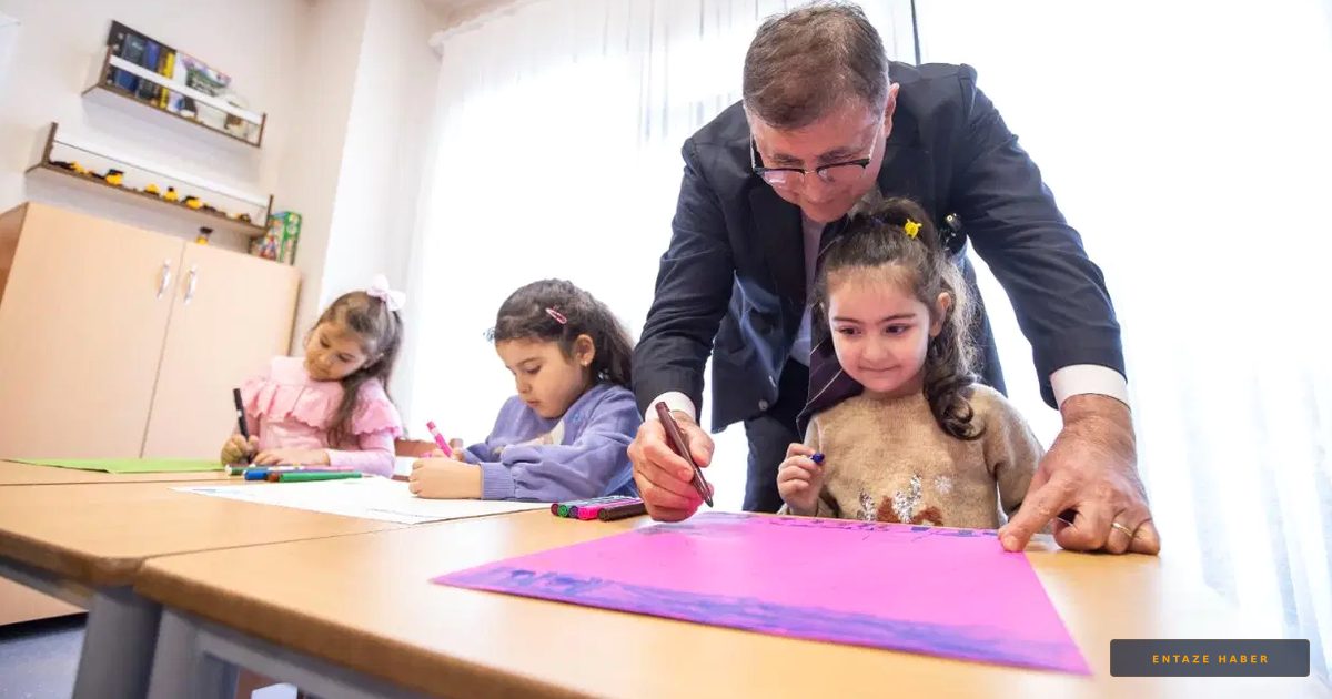 İzmir Büyükşehir Belediyesi'ne Çifte Gurur: Teknoloji ve Sosyal Projelerde Dev Ödüller