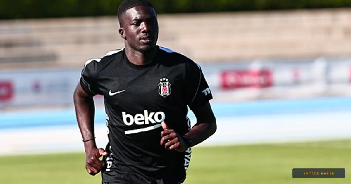 Beşiktaş'ın Yeni Yıldızı Kassoum Ouattara'dan Taraftara Mesaj: 40 Bin Kişi Önüne Çıkmak İçin Sabırsızlanıyorum