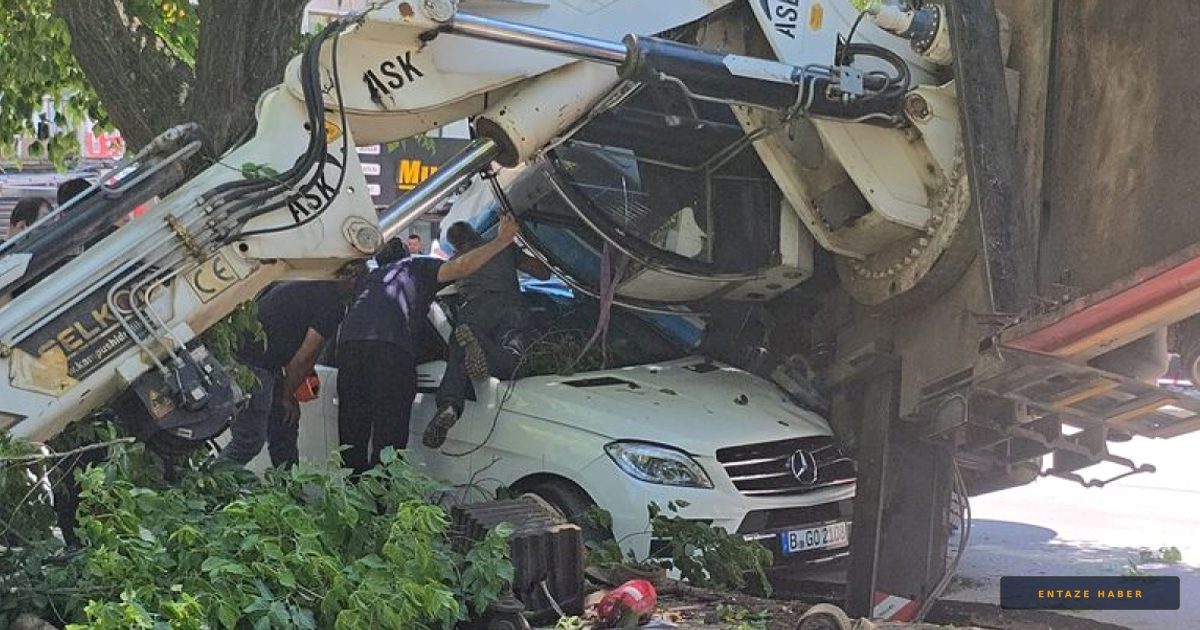 Bursa'da Dere Islahı Faciası: Köprü Çöktü, Vinç Otomobilin Üzerine Devrildi!