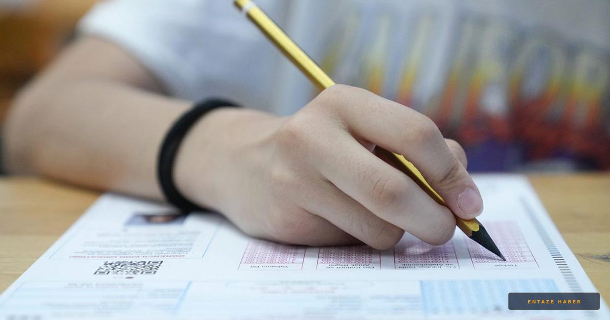 LGS Sınavı Tamamlandı: Bakanlık Soru Kitapçıklarını ve Cevap Anahtarlarını Erişime Açtı