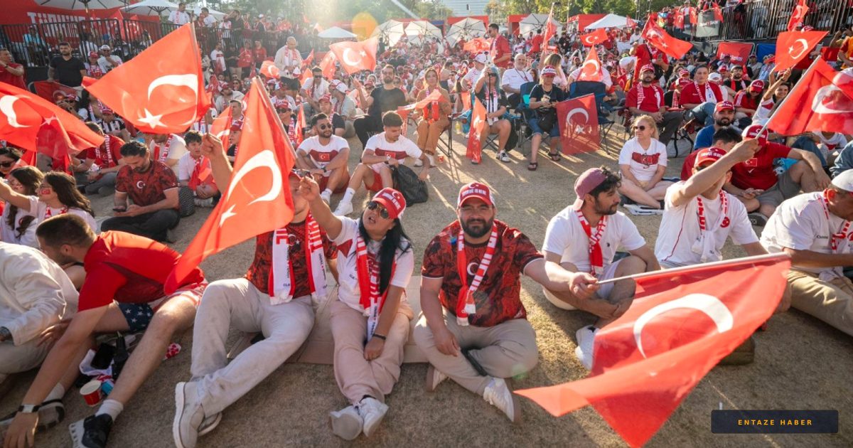 Los Angeles’ta Türk İmzası: Ay-Yıldızlılar Sahada, Kültür Elçileri Parkta