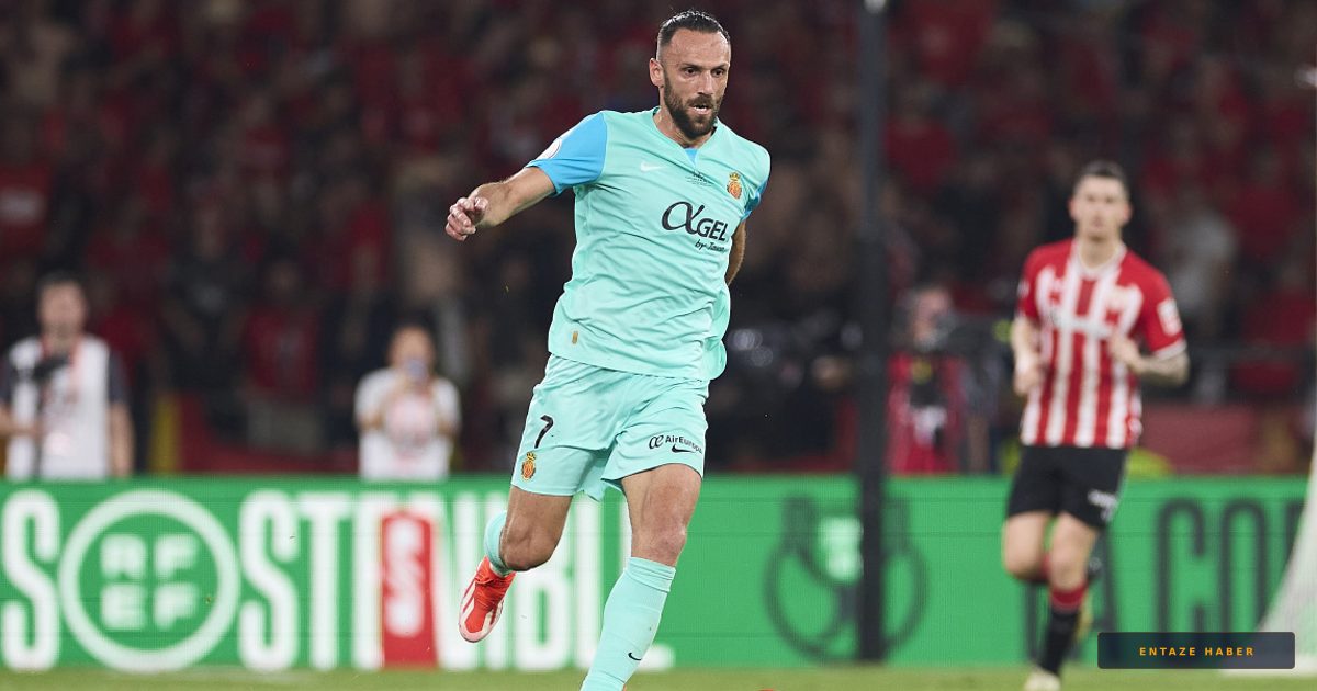 Fenerbahçe'de Vedat Muriqi Bombası: Yıldız Golcü İstanbul'a İniş Yapıyor!