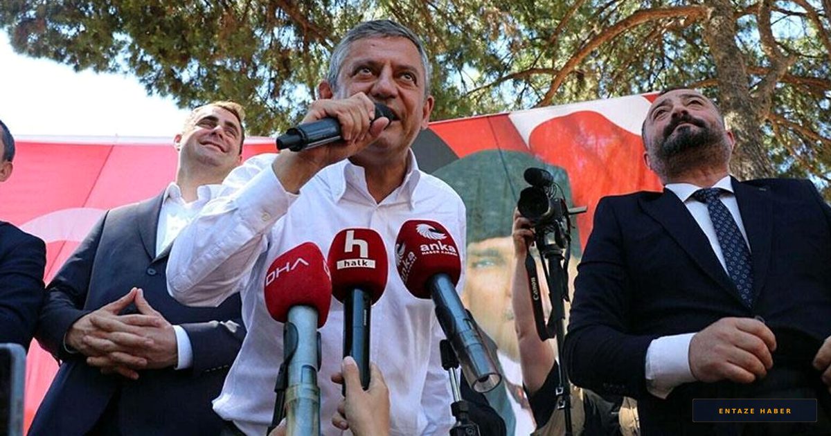 Özgür Özel'den Kritik 'Yeni Siyaset' Çıkışı: CHP'de Yol Ayrımı mı Başlıyor?