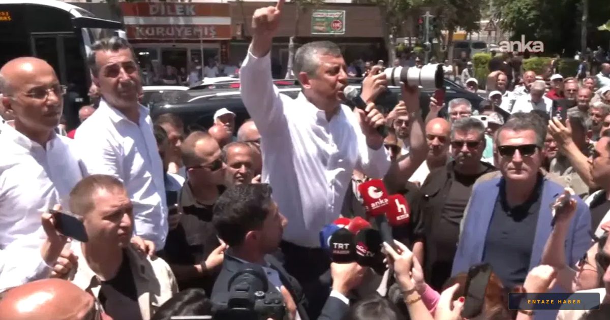 Özgür Özel Niğde'de Bankın Üzerine Çıktı: İktidar Mesajı Verdi