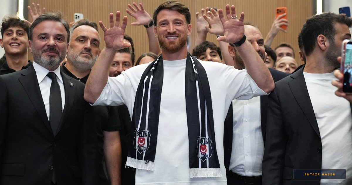 Salih Özcan Beşiktaş’ta: Siyah-Beyazlı Formayı Giymek İçin İstanbul’a İndi!