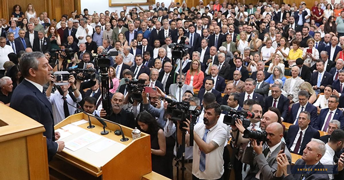 CHP'de Tarihi Kopuş: Özgür Özel Yeni Parti İçin Düğmeye Bastı