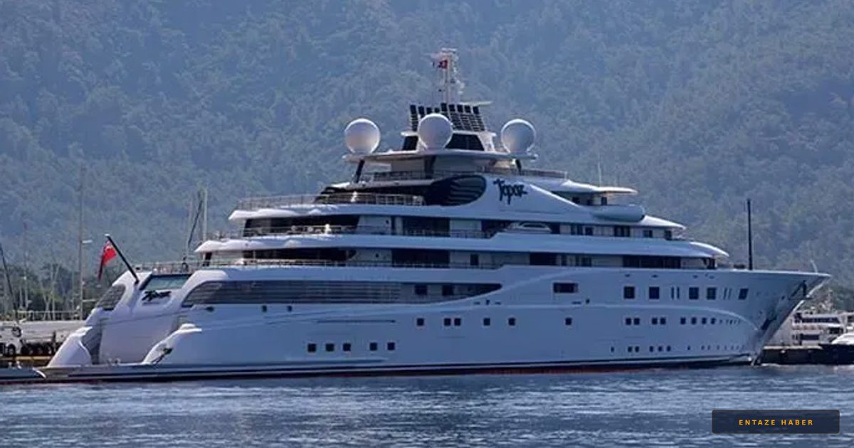 Marmaris'in Müdavimi Oldu: Şeyh Mansur'un 500 Milyon Dolarlık 'Yüzen Sarayı' A+ Yeniden Ege Sularında