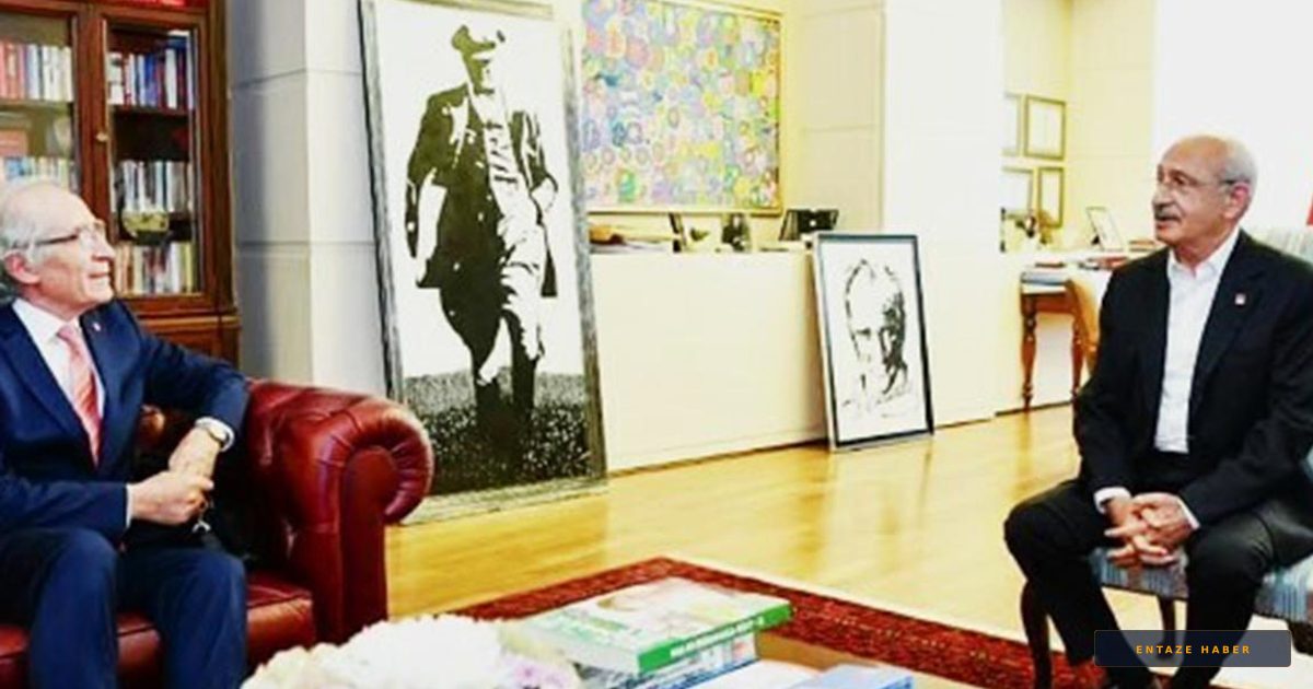 Ünlü Ressamdan CHP'ye Rest: Atatürk Tablolarını Geri İstedi