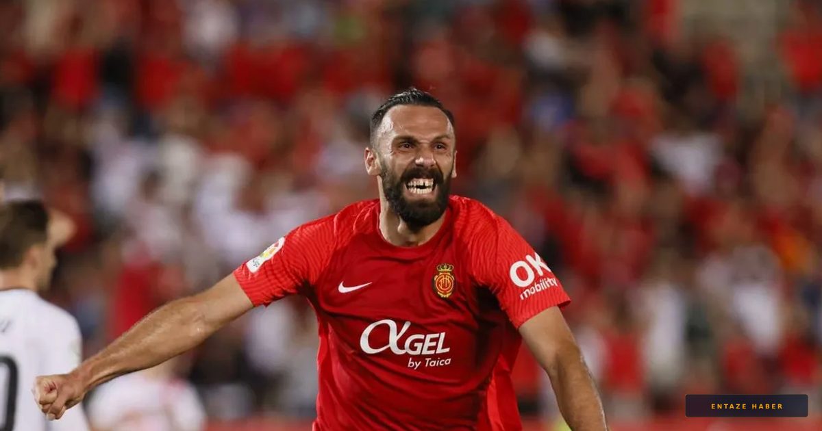 Vedat Muriqi Yeniden Çubuklu Formayı Giymeye Hazırlanıyor: Fenerbahçe Transferi Resmen Duyurdu