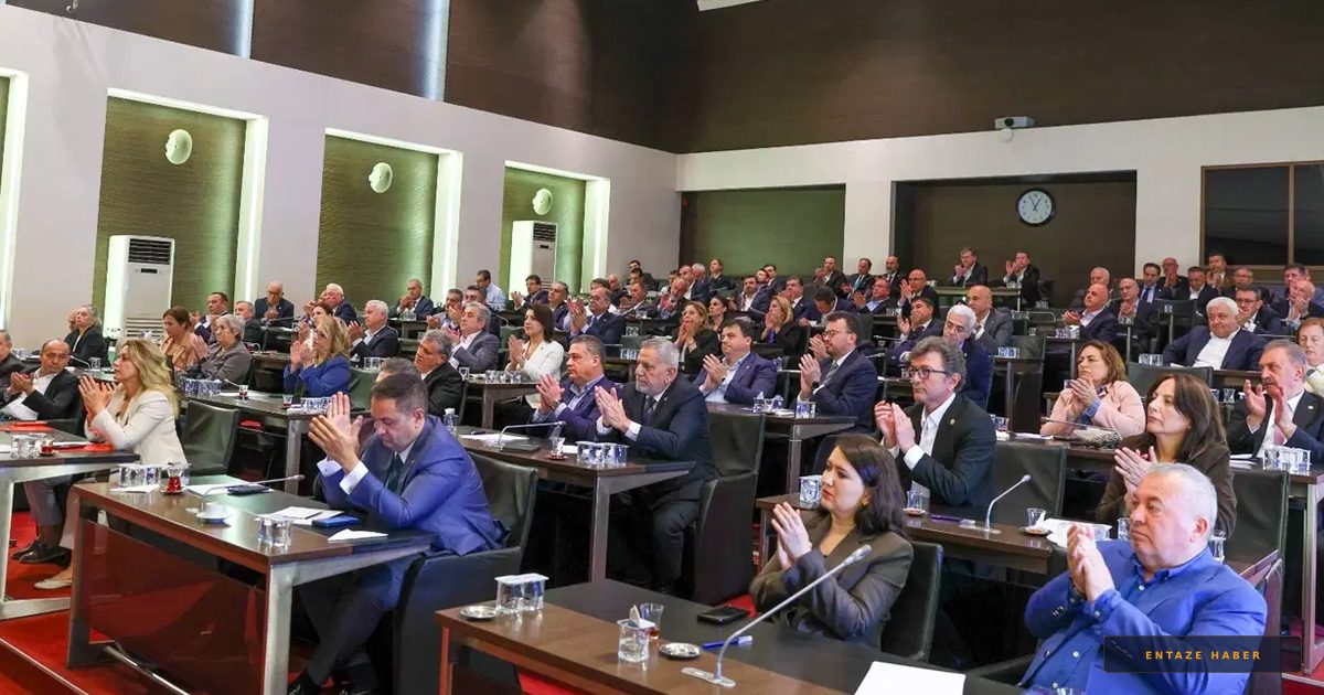 CHP’de Tarihi Kırılma: 90’ı Aşkın Vekil Yeni Parti İçin İmzayı Attı